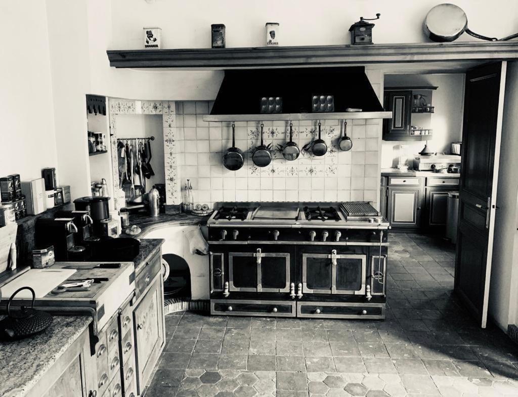 Beautiful Country House Located 50Min From Paris Eiffel Tour - Demeure D'Exception A 50Min De Paris Tour Eiffel Hodent Eksteriør bilde